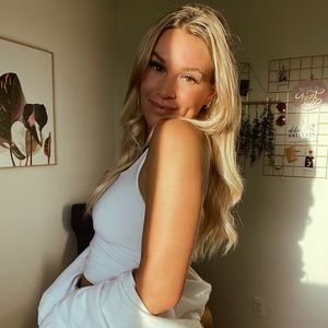 5 packs Tape-in 18” BABE Hair Extensions Like New